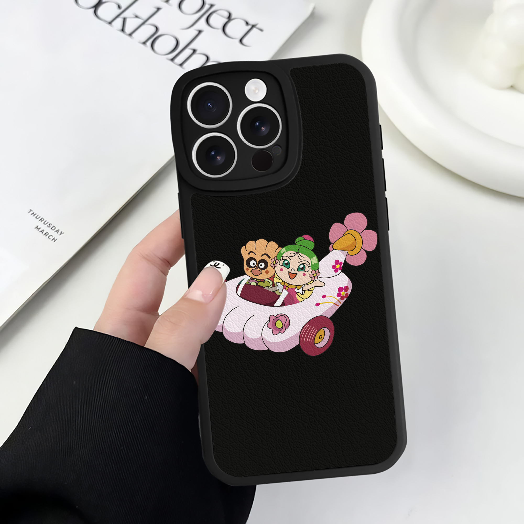 （画像用） アンパンマン Anpanman 【iPhone 16シリーズ対応】シリコンスマホケース（レザー調） 材質：シリコン